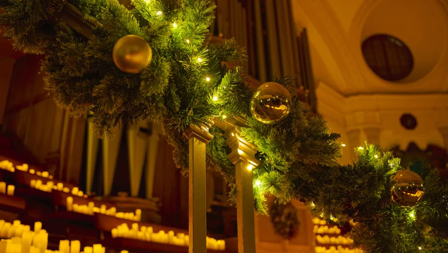 Gallery Christmas Candlelight