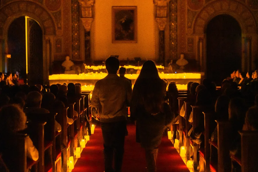 Gallery Candlelight